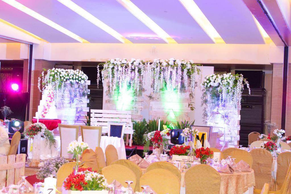 Manila Grand Opera Hotel Экстерьер фото