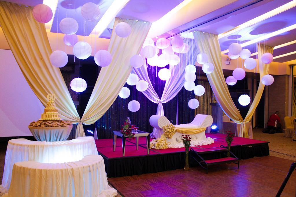 Manila Grand Opera Hotel Экстерьер фото