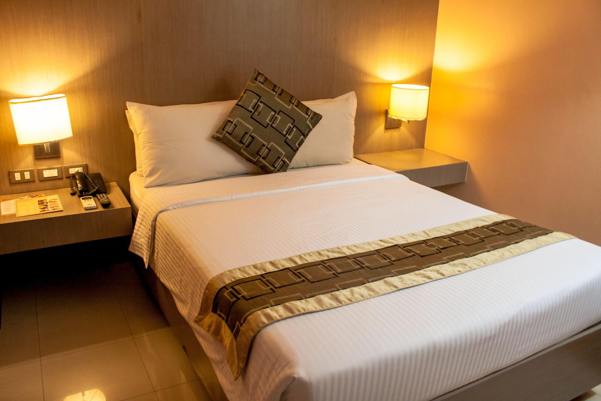 Manila Grand Opera Hotel Экстерьер фото
