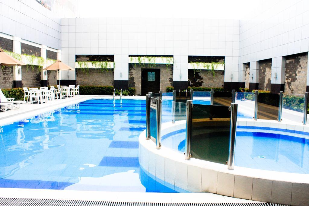 Manila Grand Opera Hotel Экстерьер фото