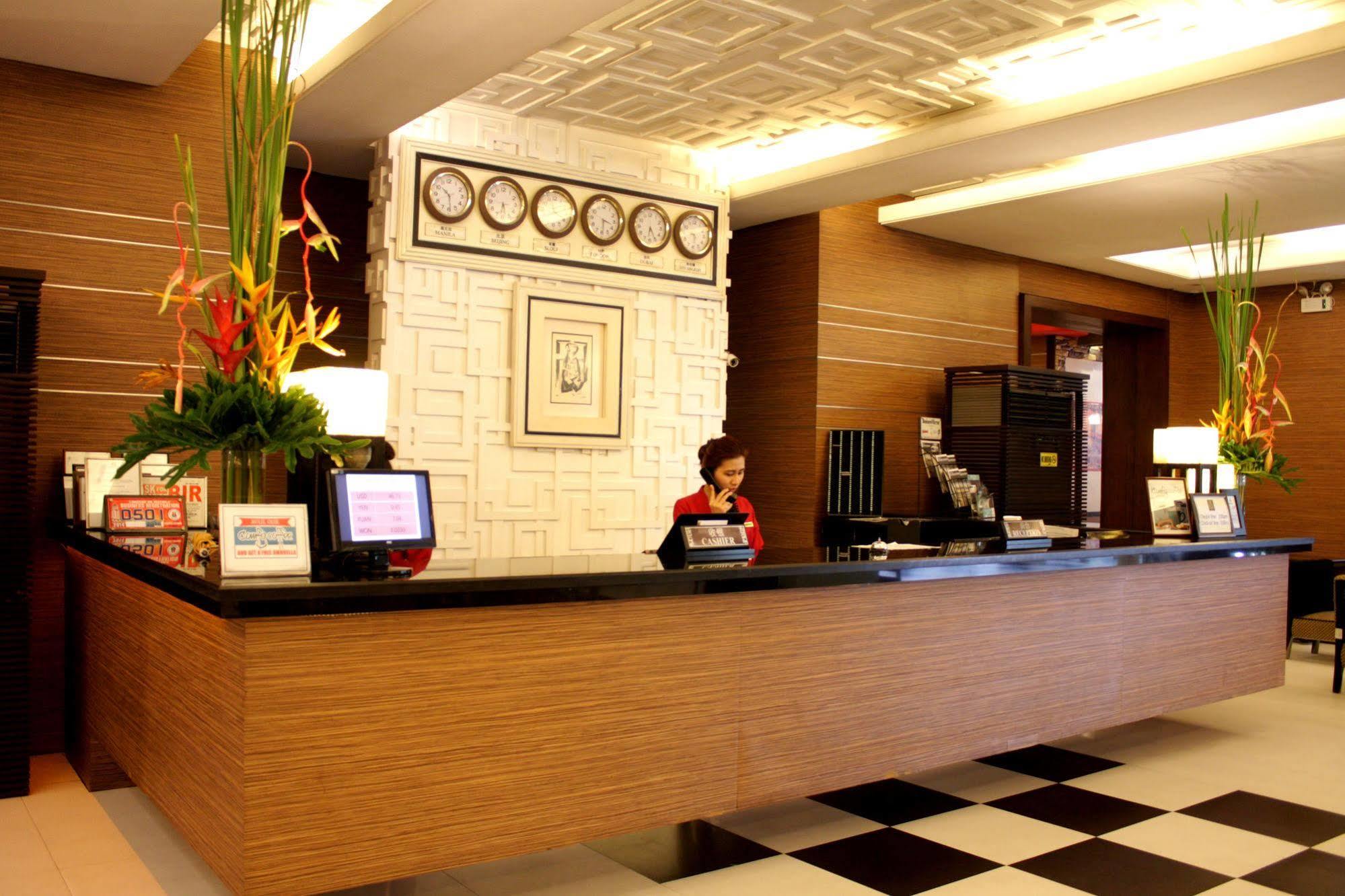 Manila Grand Opera Hotel Экстерьер фото