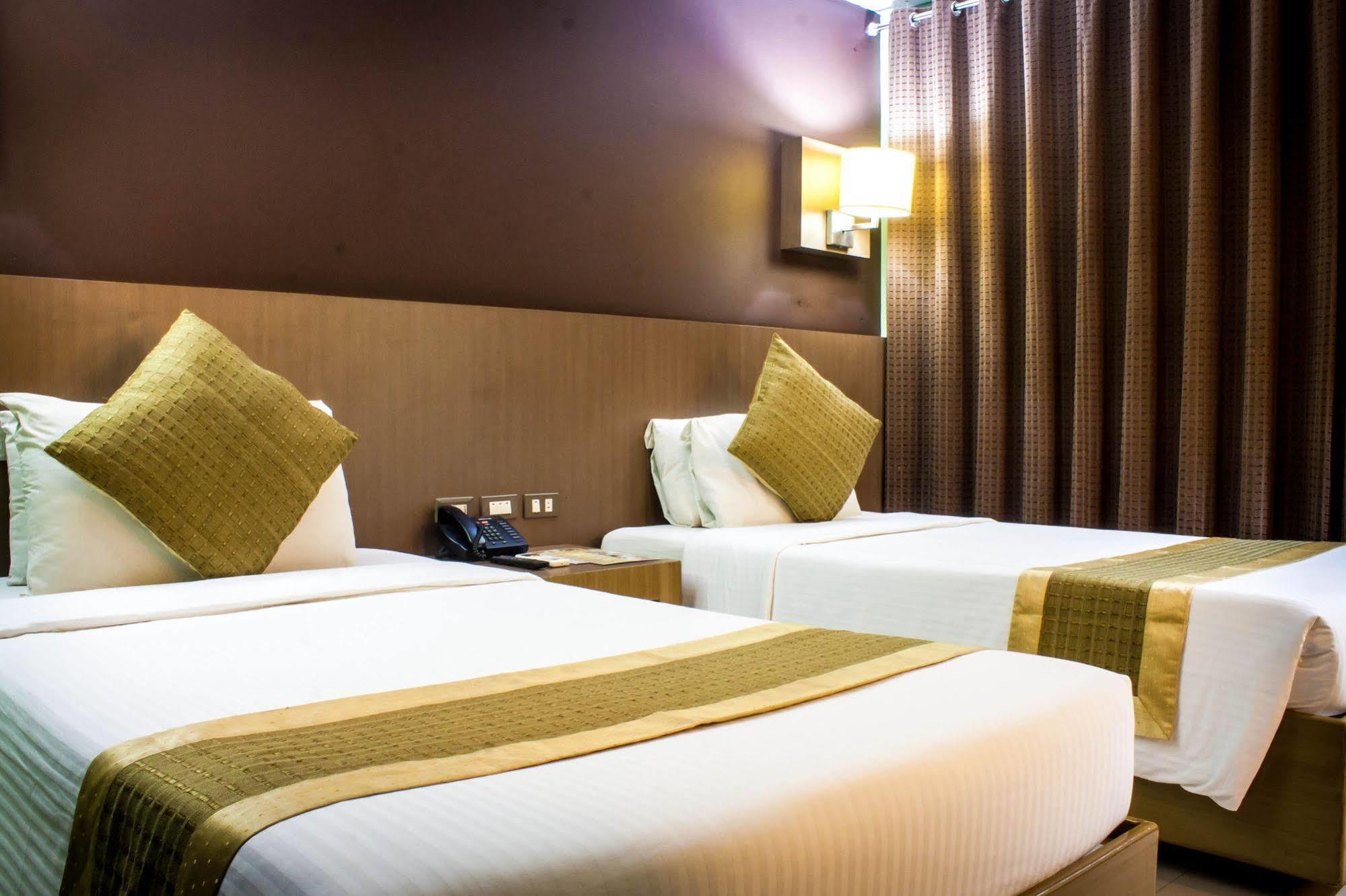 Manila Grand Opera Hotel Экстерьер фото